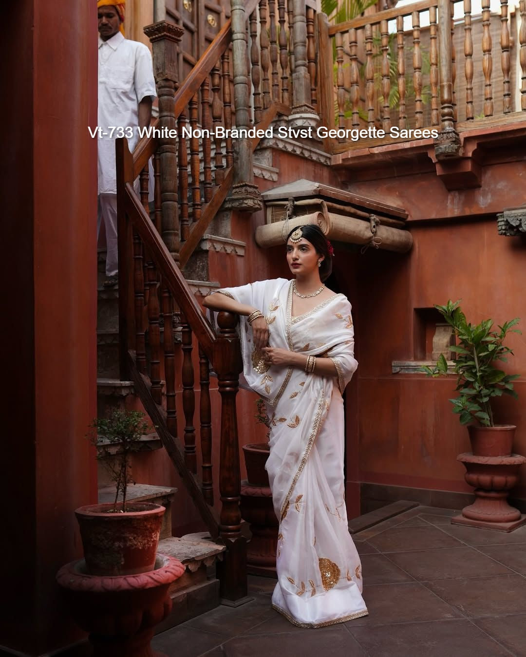 Vt-733 White Non-Branded Stvst Georgette Sarees