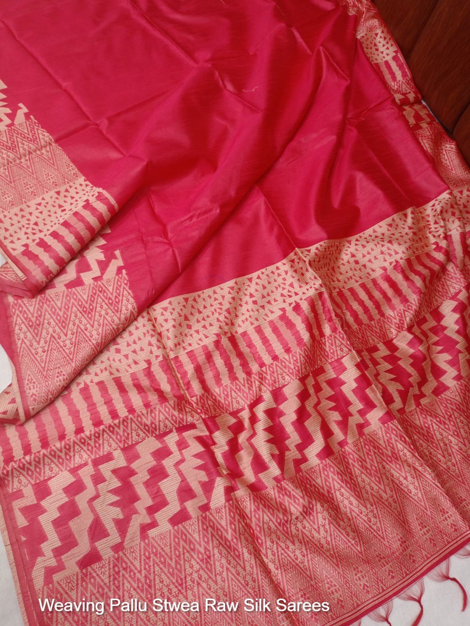 Weaving Pallu Stwea Raw Silk Sarees