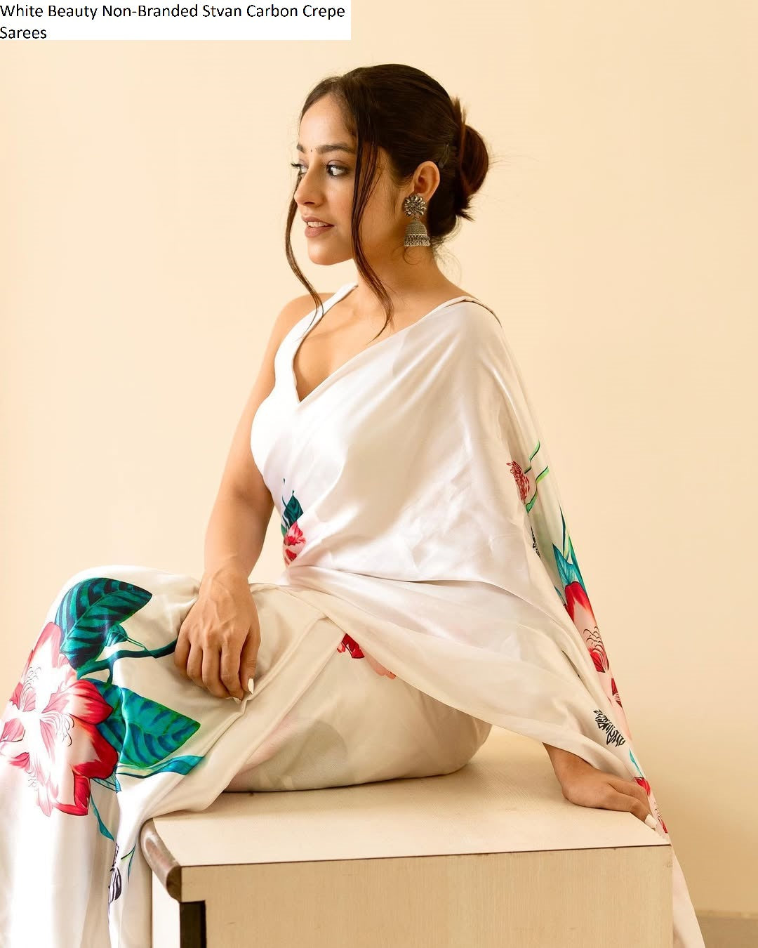 White Beauty Non-Branded Stvan Carbon Crepe Sarees