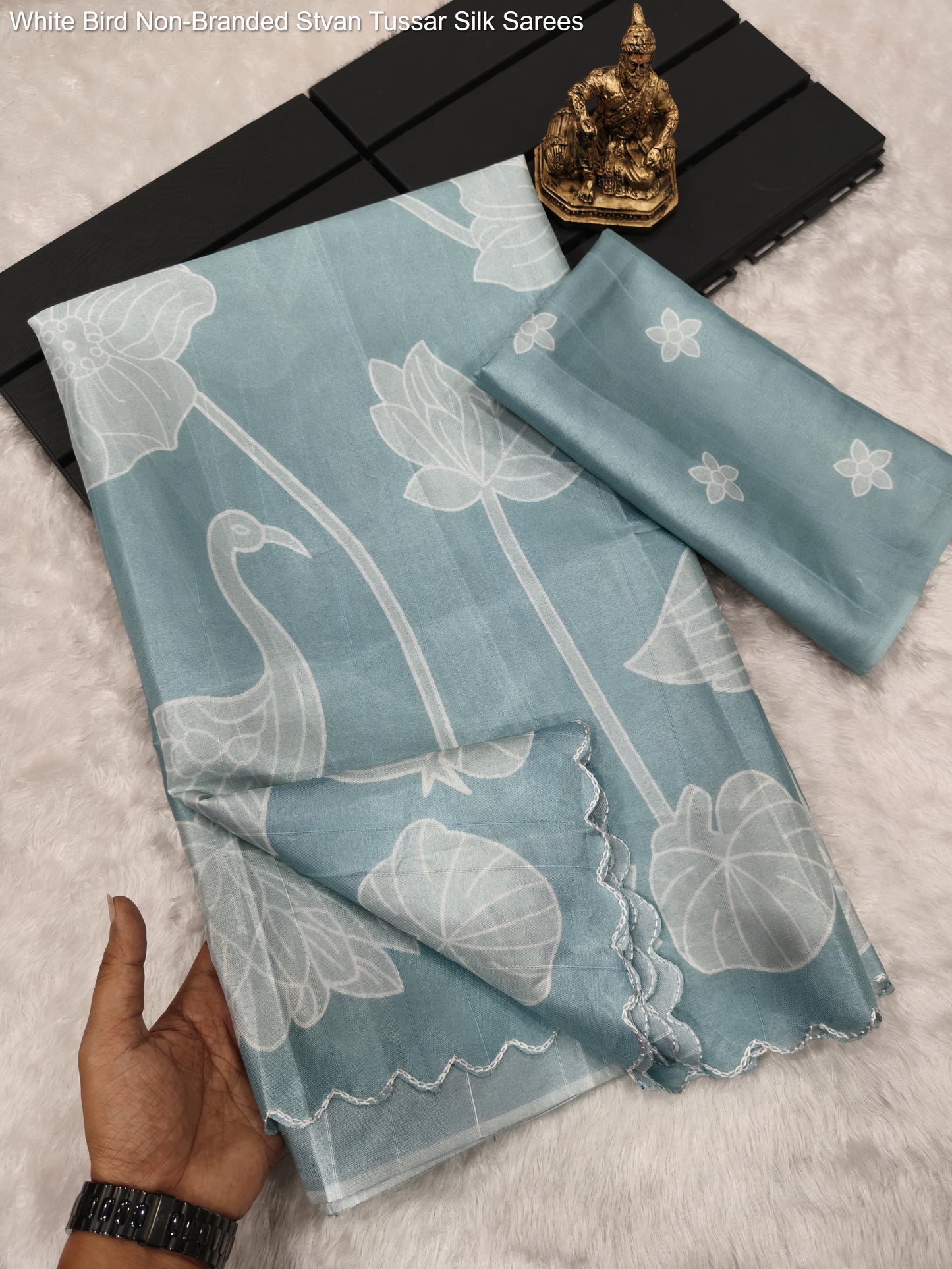 White Bird Non-Branded Stvan Tussar Silk Sarees