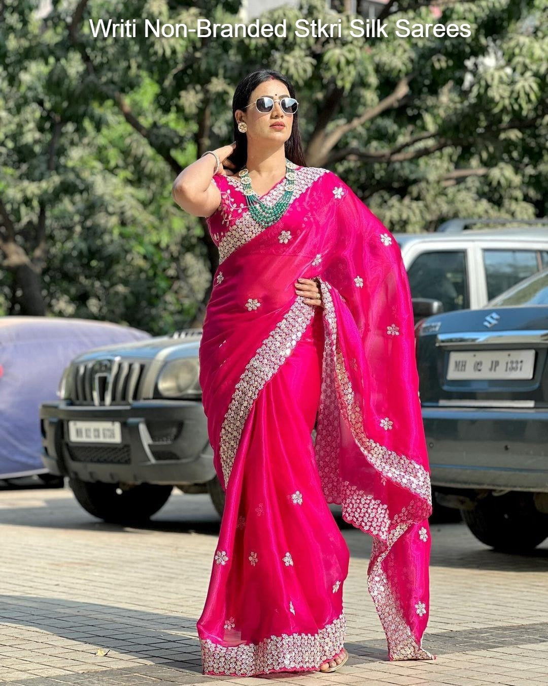 Writi Non-Branded Stkri Silk Sarees