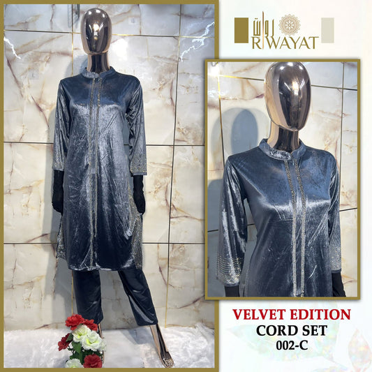002-C Riwayat Velvet Co Ord Set