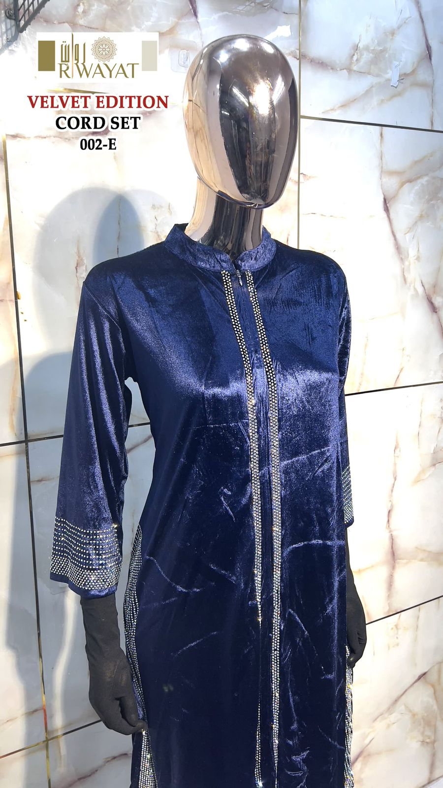 002-E Riwayat Velvet Co Ord Set