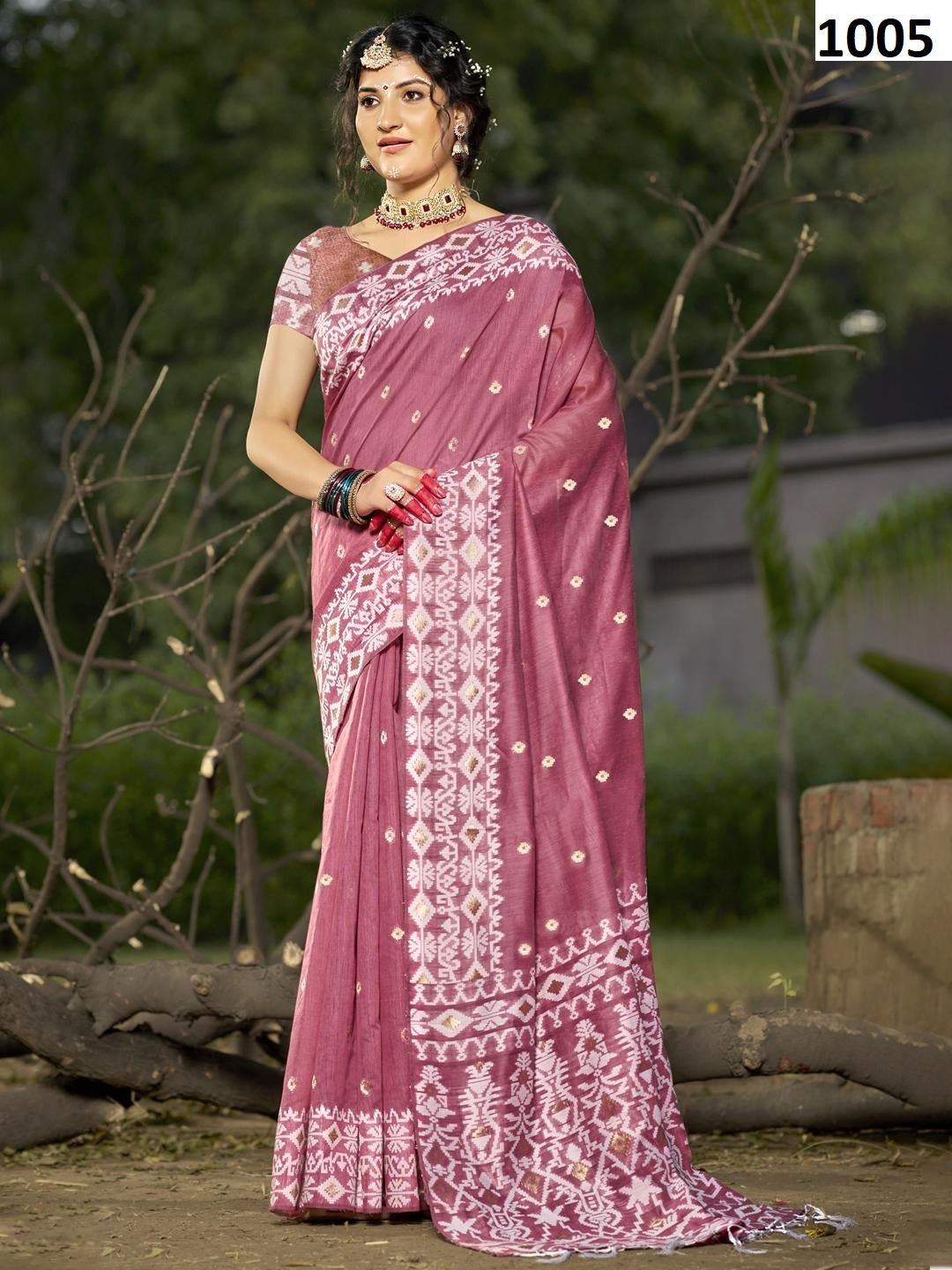 1005 Silver Line Bunawat Cotton Sarees