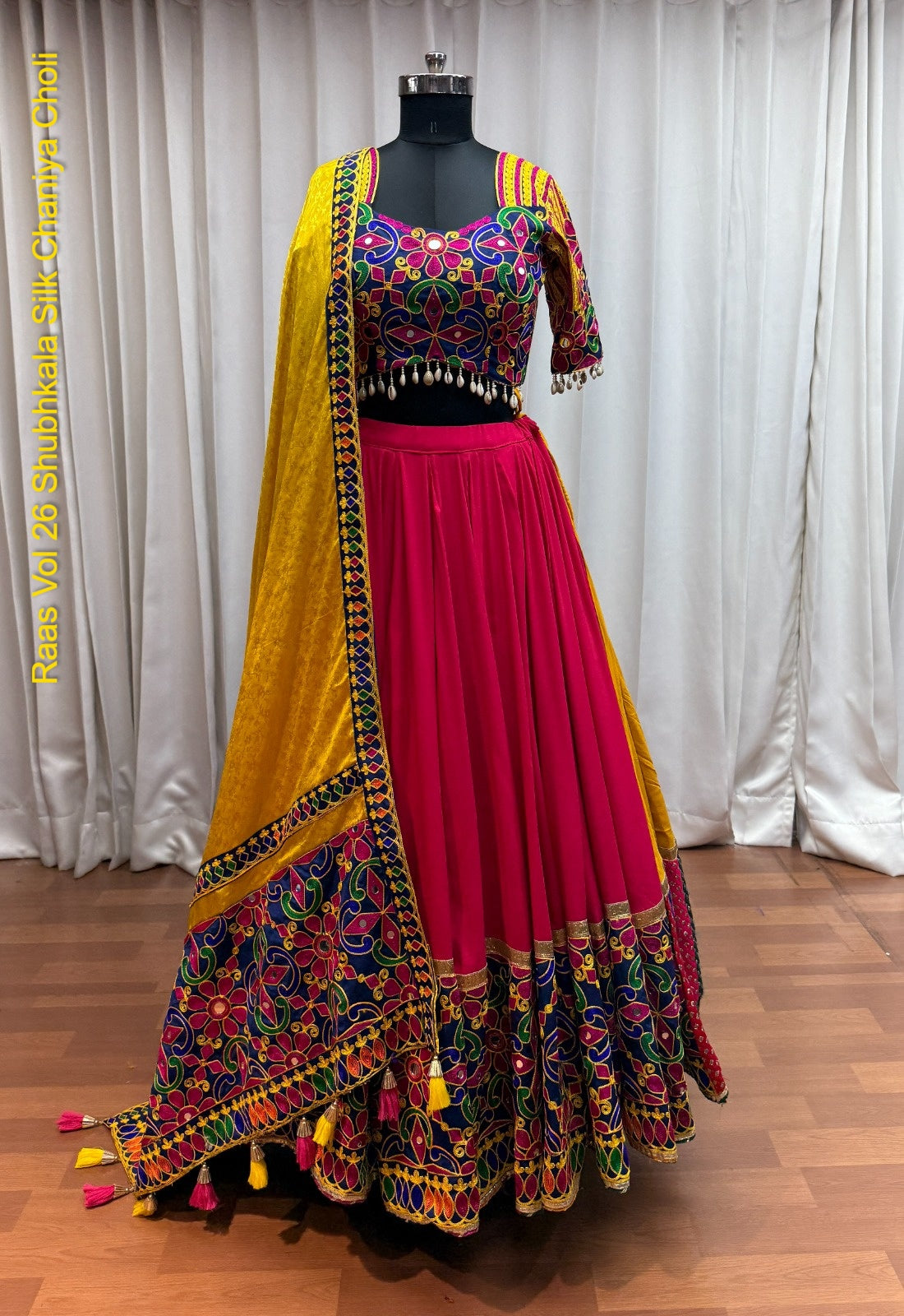 11072 Raas Vol 26 Shubhkala Silk Chaniya Choli
