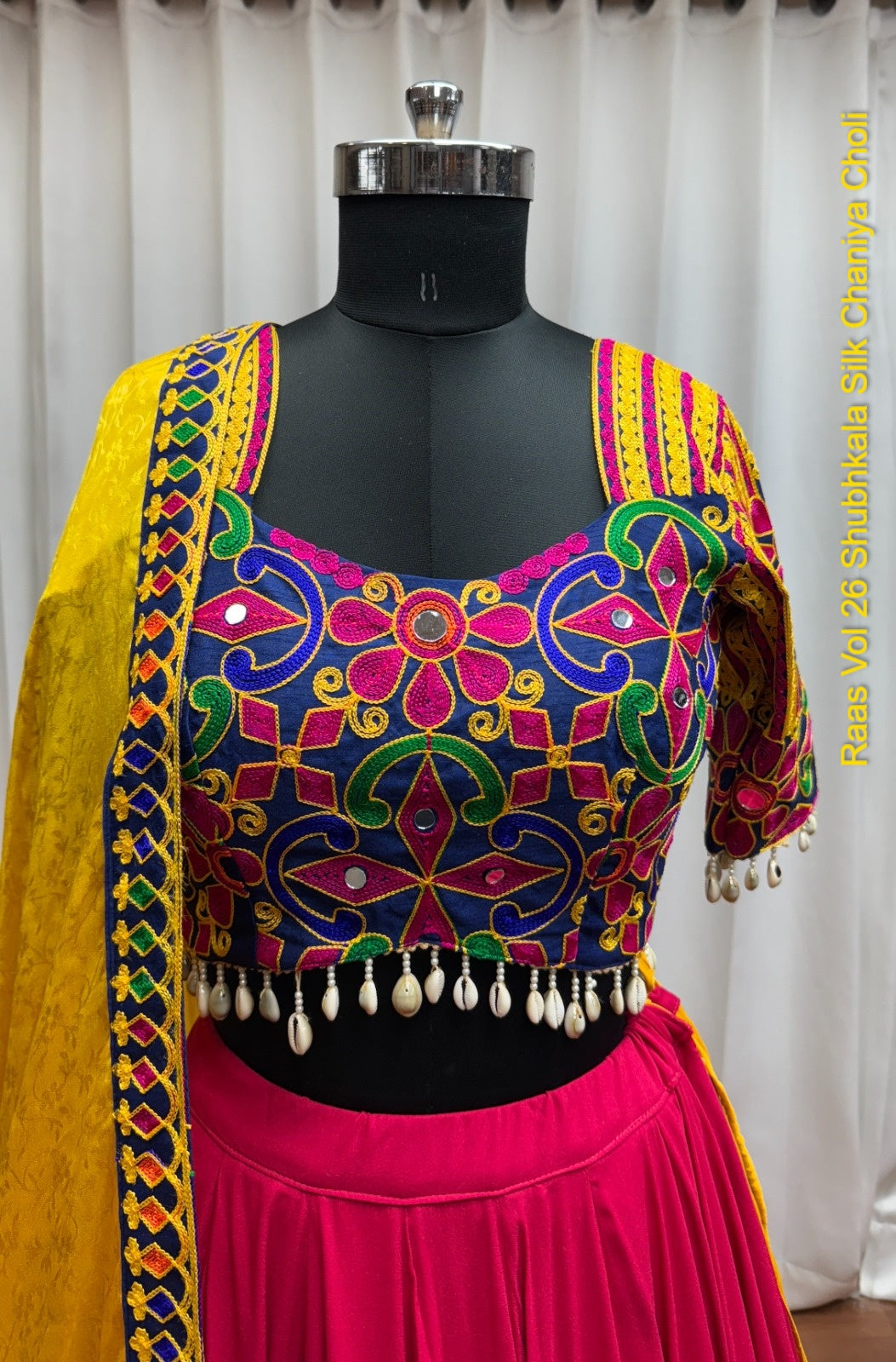 11072 Raas Vol 26 Shubhkala Silk Chaniya Choli