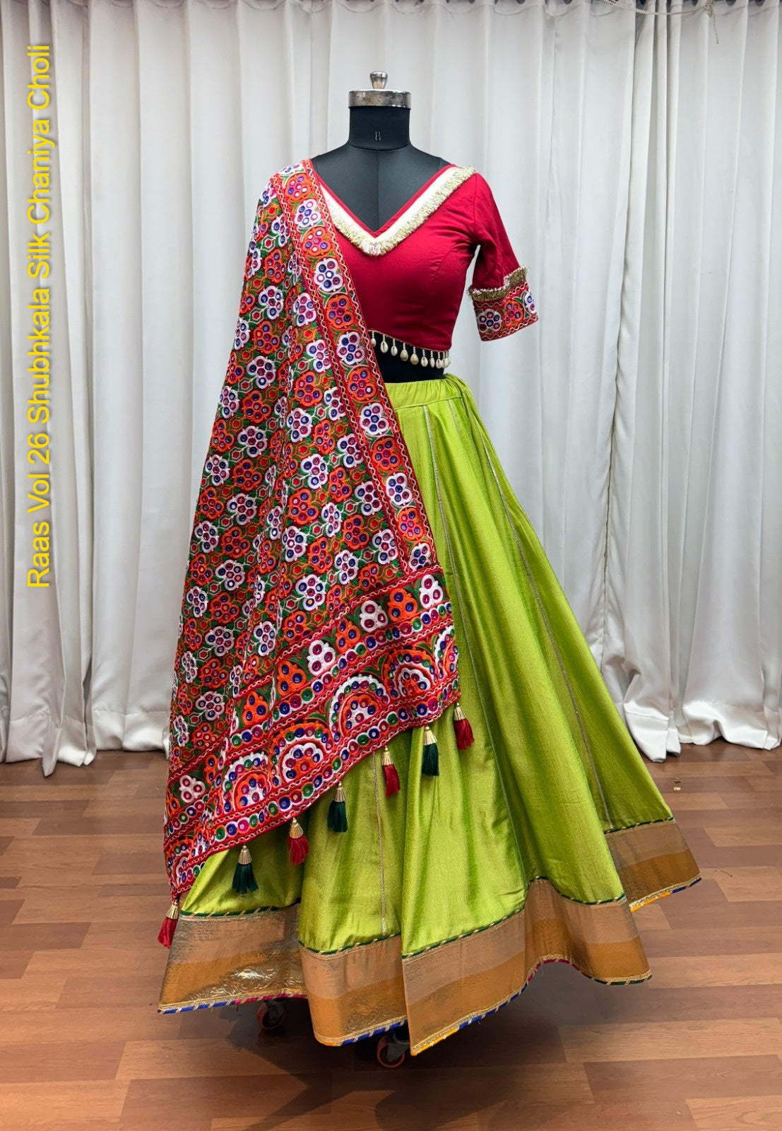 11073 Raas Vol 26 Shubhkala Silk Chaniya Choli