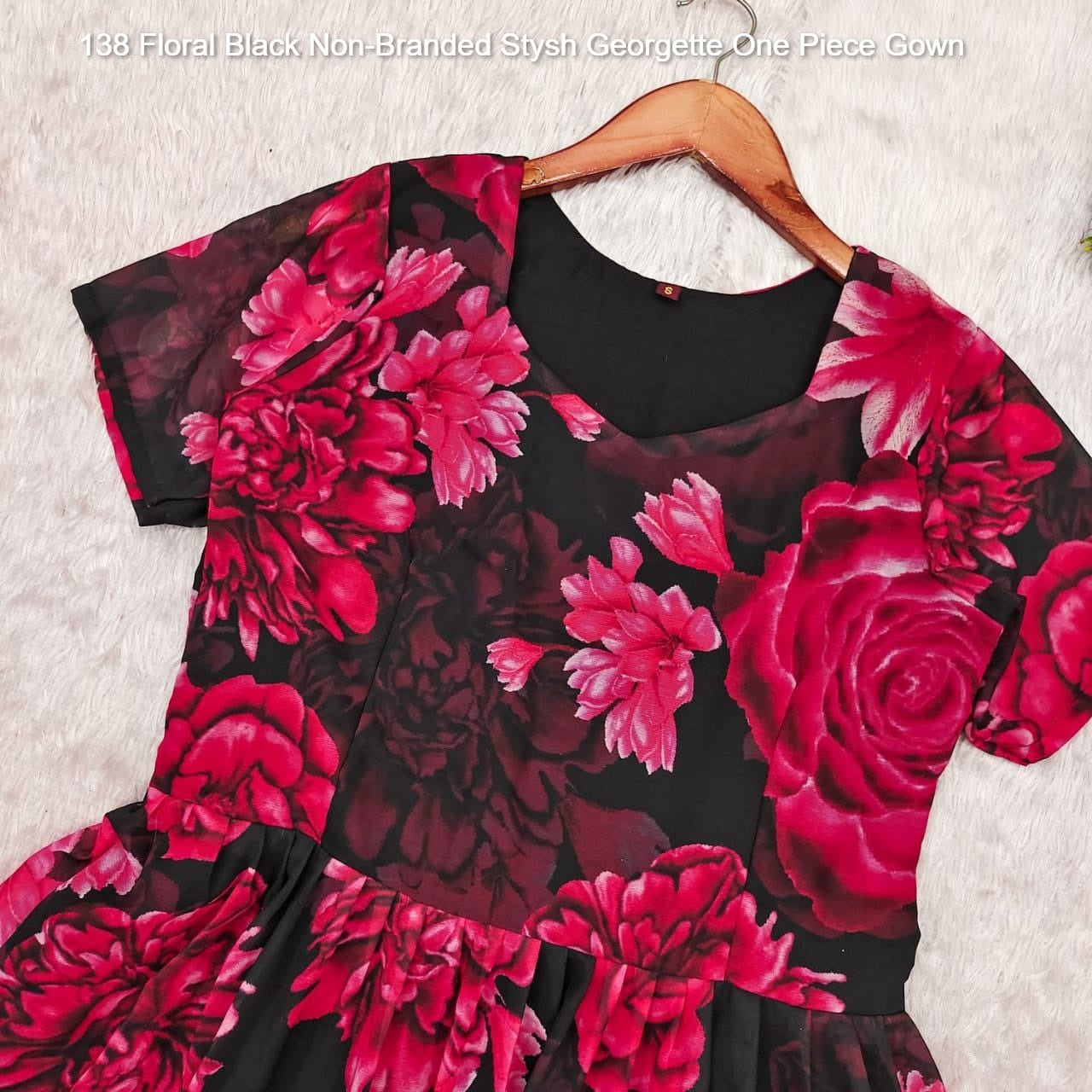 138 Floral Black Non-Branded Stysh Georgette One Piece Gown