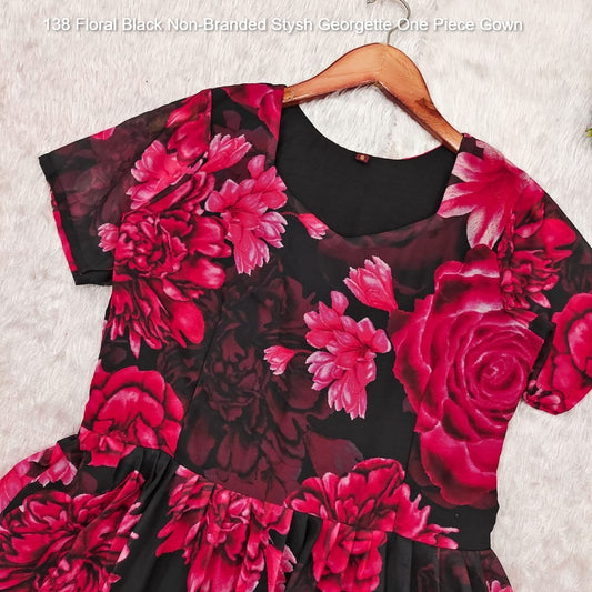 138 Floral Black Non-Branded Stysh Georgette One Piece Gown