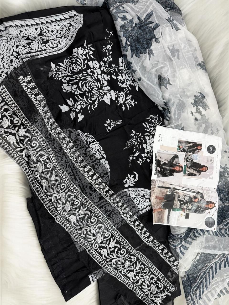 1438 Mehboob Tex Embroidery Work Pakistani Patch Suits