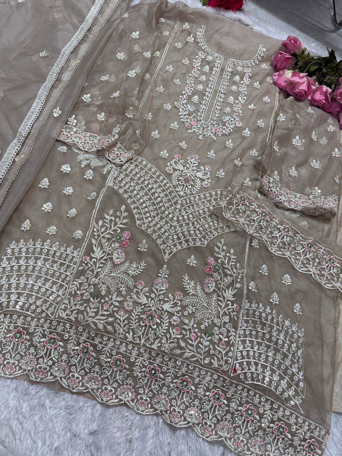 1440D Mehboob Tex Handwork Pakistani Salwar Suits