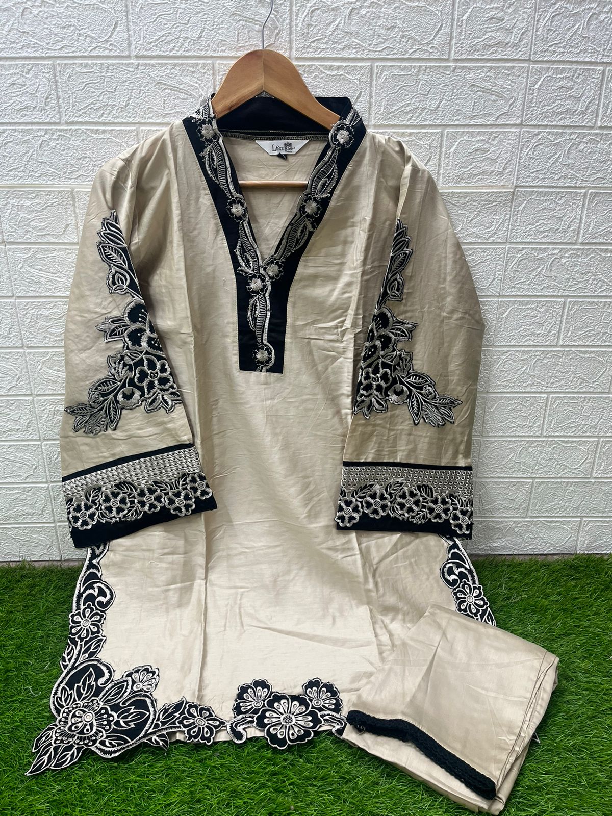 1456 Cream Laxuria Trendz Embroidery Co Ord Set