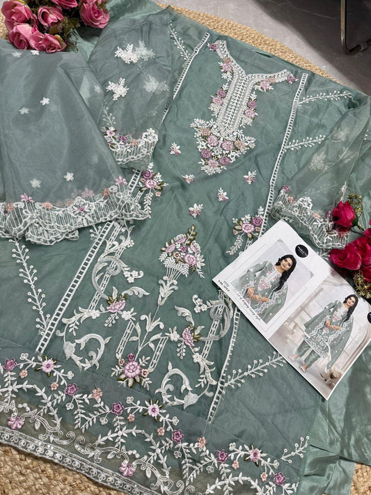 1479D Mehboob Tex Embroidery Work Pakistani Salwar Suits