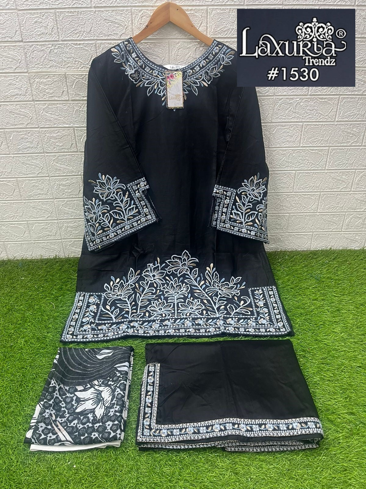 1530 Black Laxuria Trendz Embroidrey Pakistani Readymade Suits