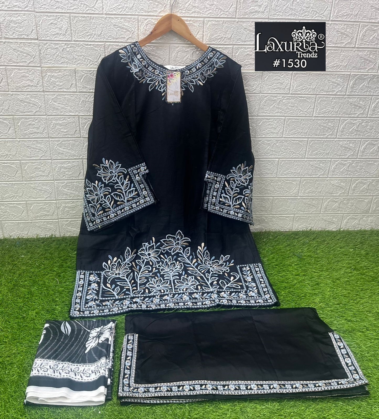 1530 Black Laxuria Trendz Embroidrey Pakistani Readymade Suits
