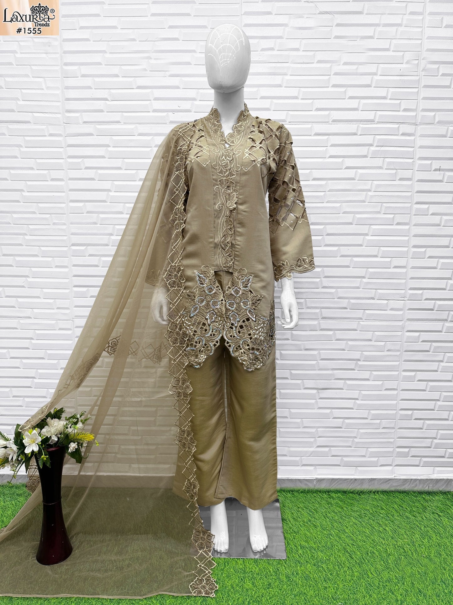 1555 Laxuria Trendz Roman Shimmer Pakistani Readymade Suits