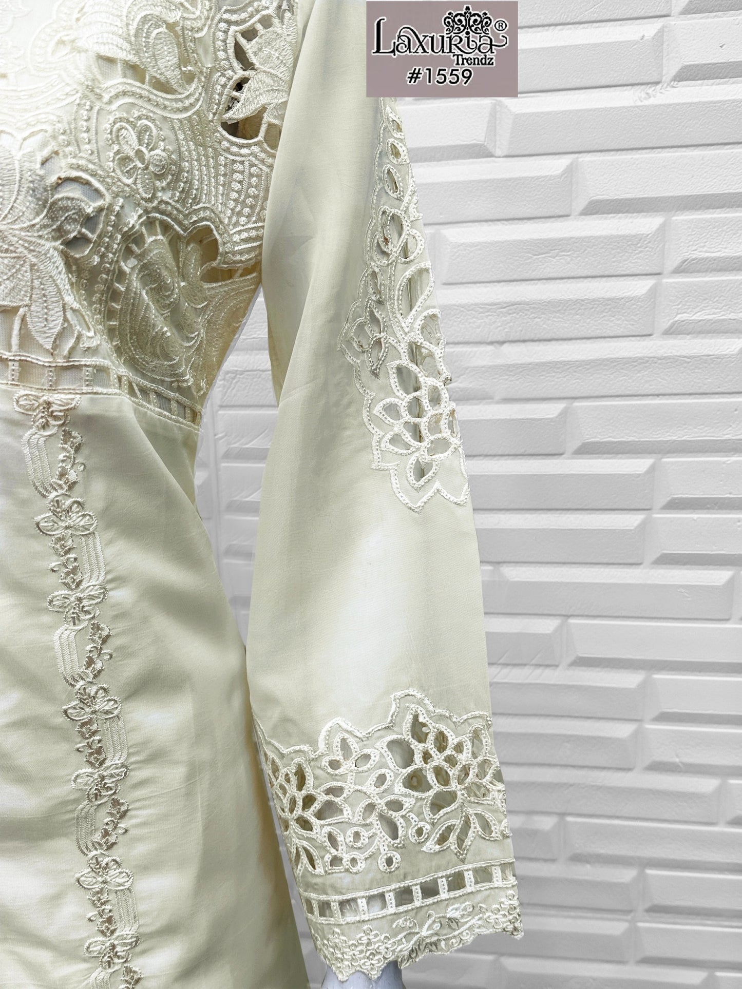 1559 White Laxuria Trendz Organza Silk Pakistani Readymade Suits
