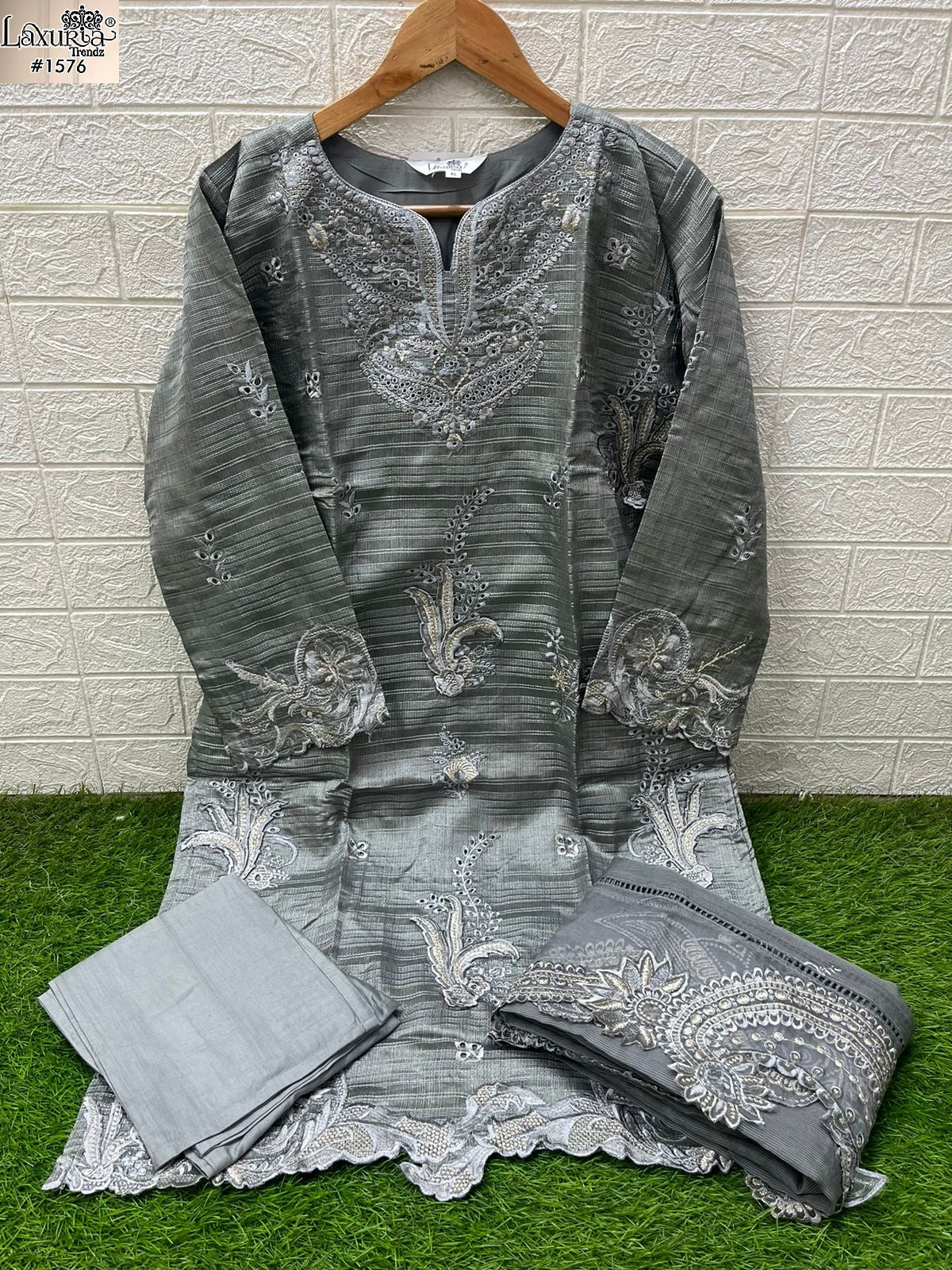 1576 Grey Laxuria Trendz Torrento Slub Pakistani Readymade Suits