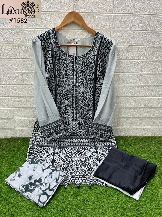 1582 Grey Laxuria Trendz Fox Georgette Pakistani Readymade Suits