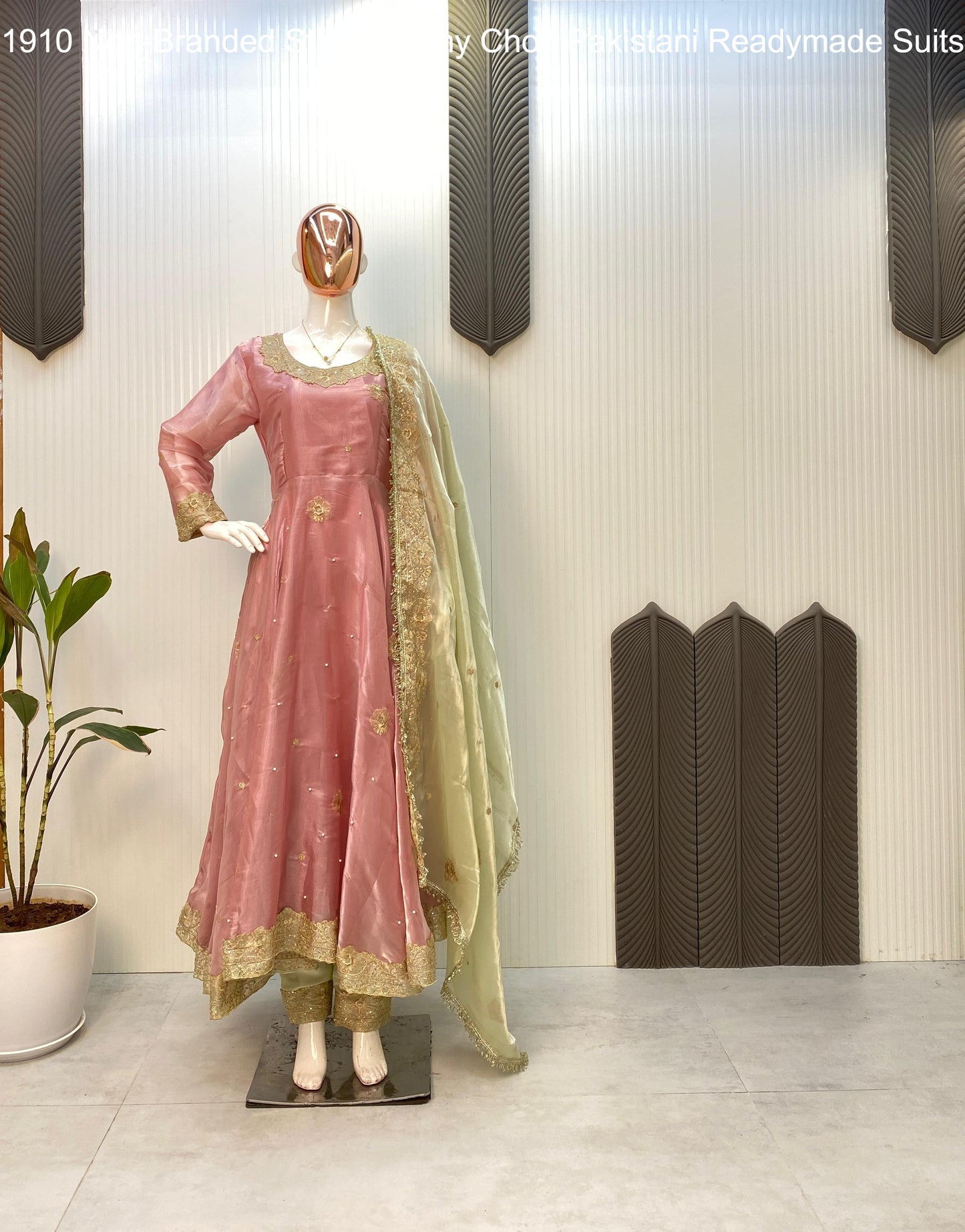 1910 Non-Branded Stlem Jimmy Choo Pakistani Readymade Suits