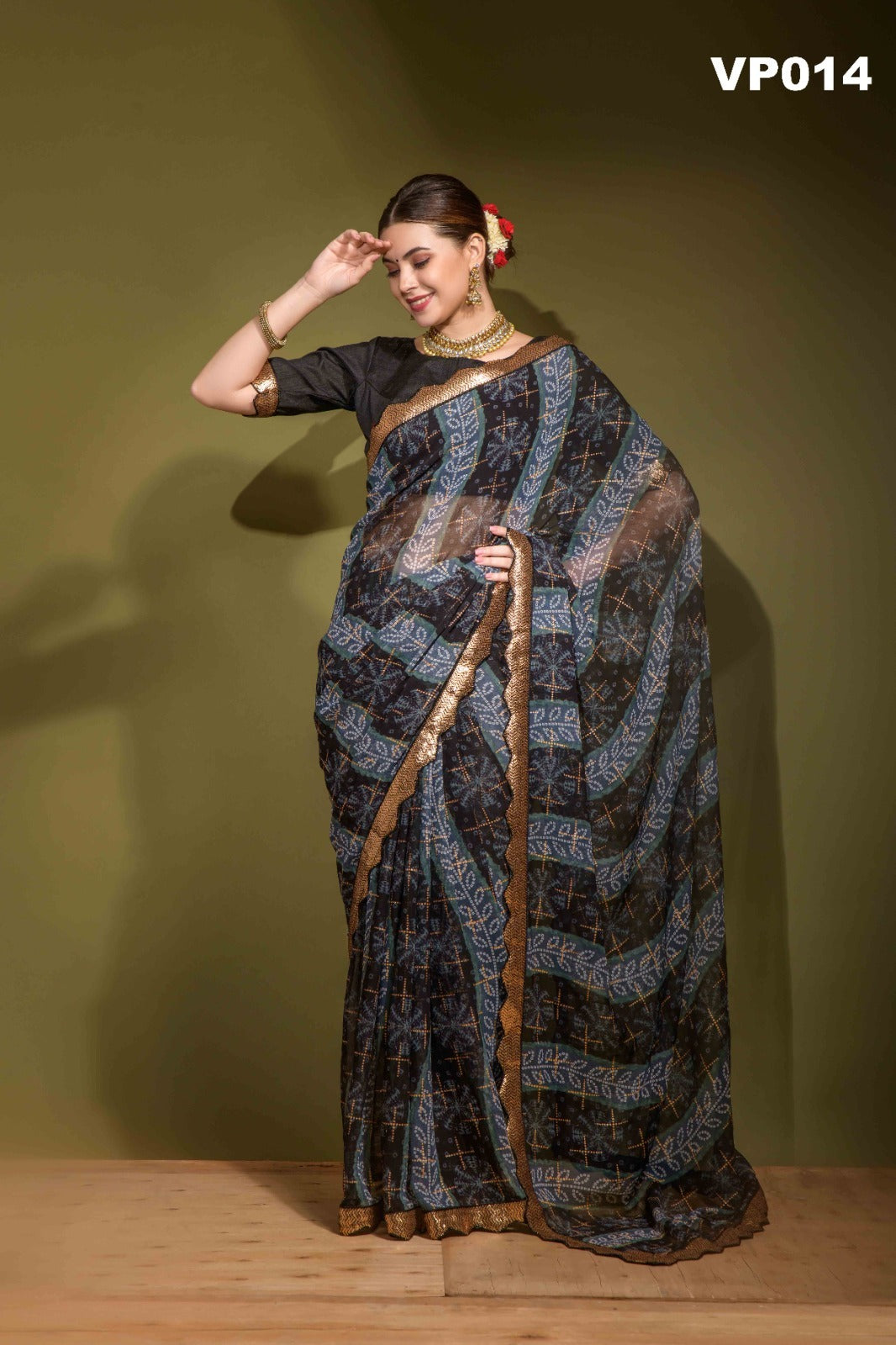 14 Avatar Fashion Berry Sarees