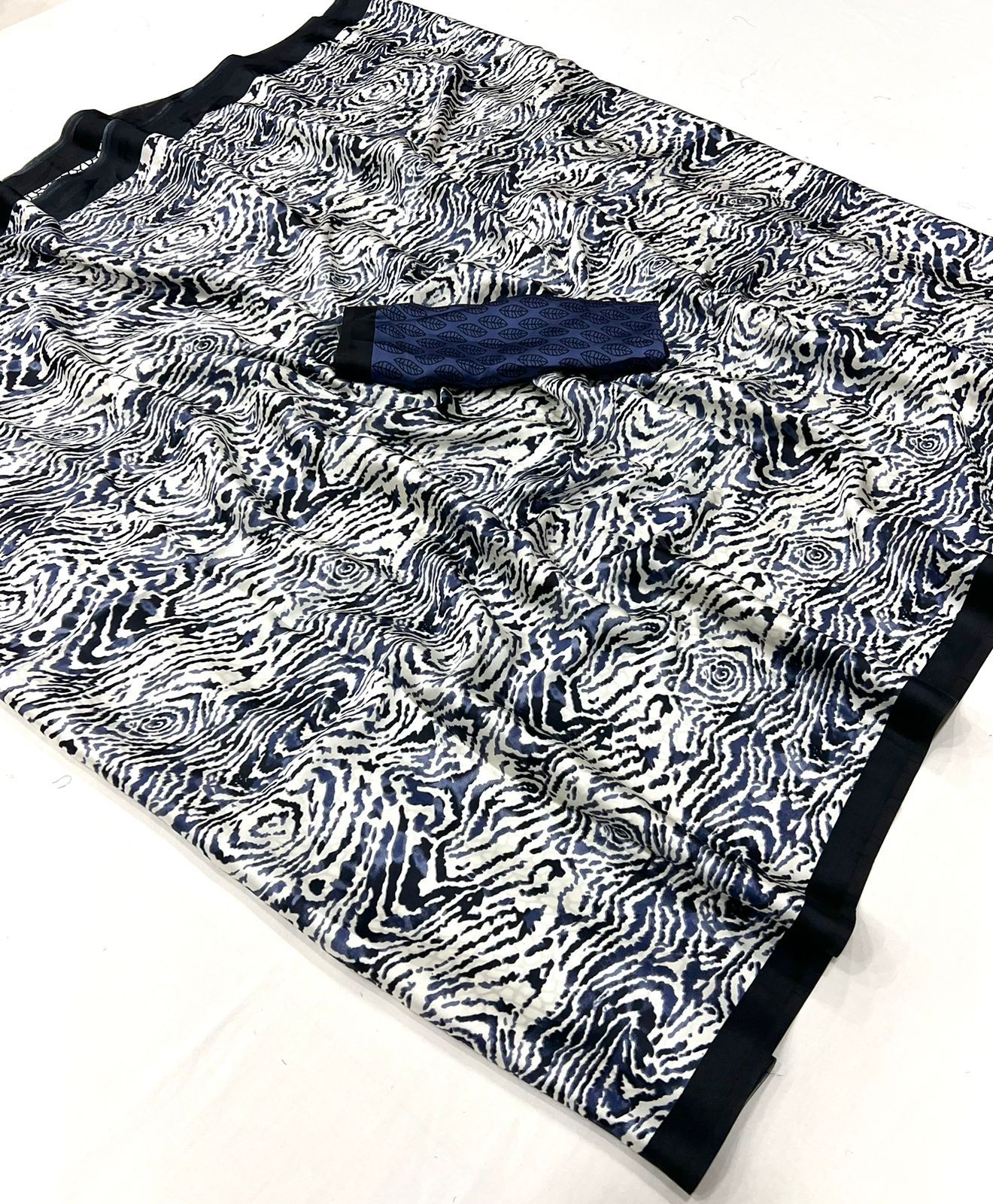 396011 Kazule Rajtex Satin Sarees