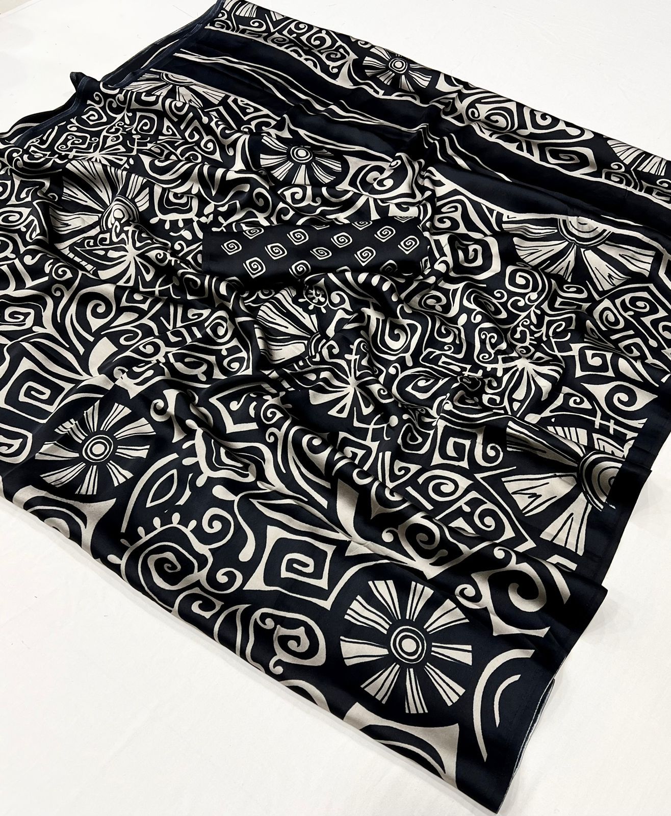 396014 Kazule Rajtex Satin Sarees