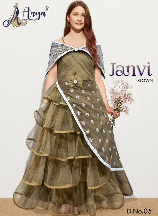 05 Janvi Adm Girls Gown