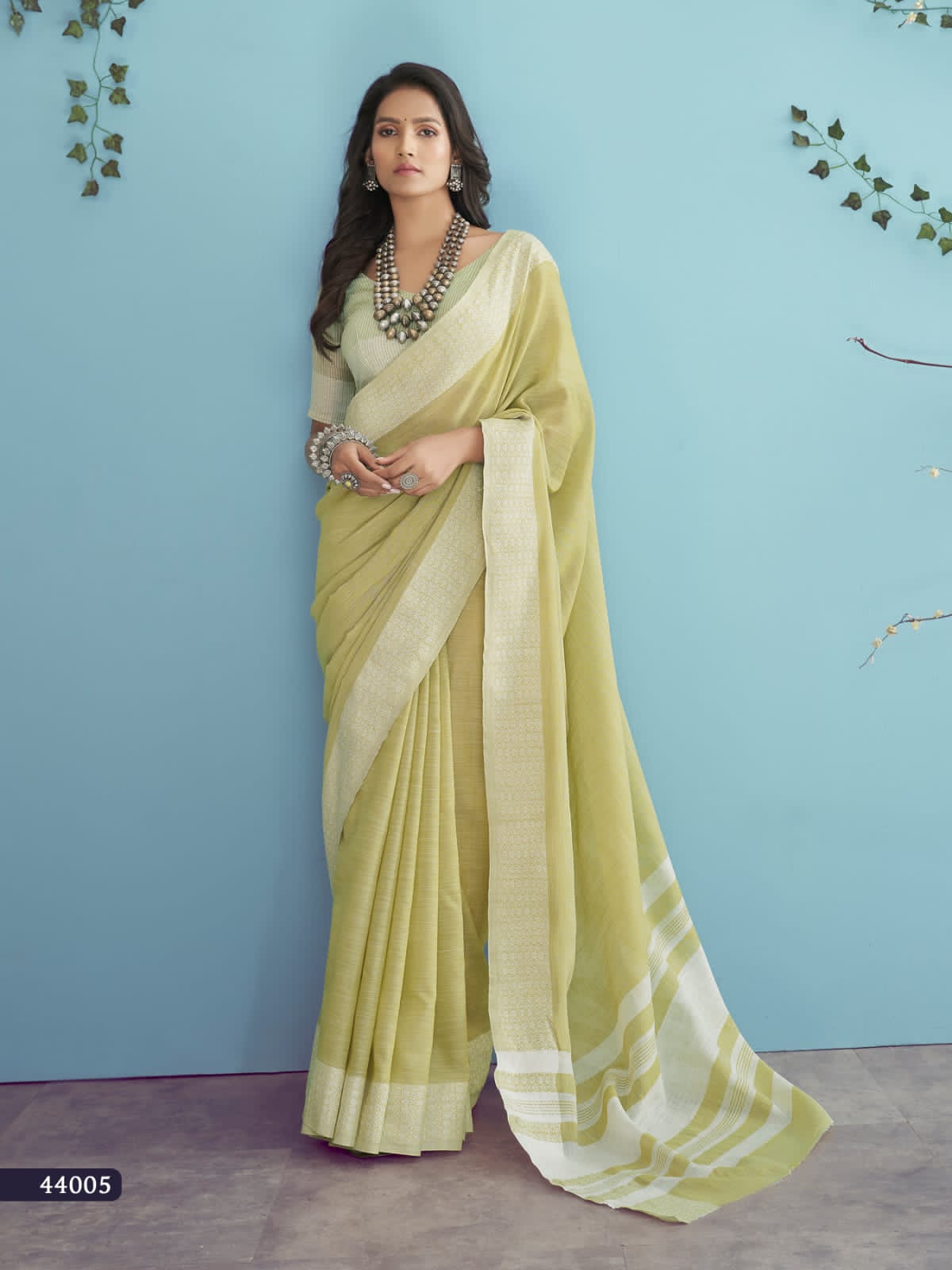 44005 Aarzoo Rajpath Sarees