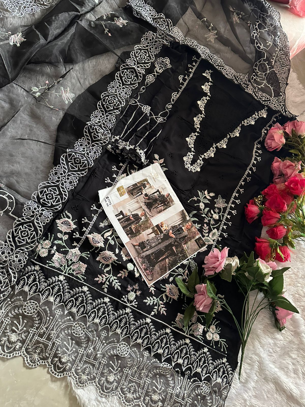 556 Ziaaz Designs Cotton Pakistani Salwar Suits