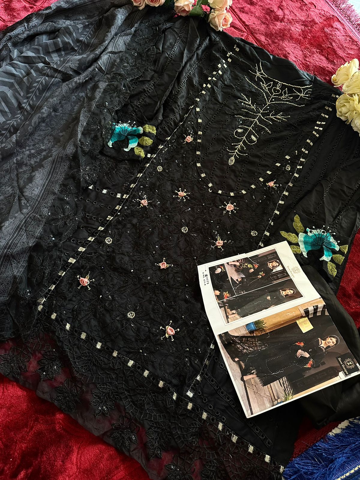 571A Ziaaz Designs Embroidered Pakistani Salwar Suits