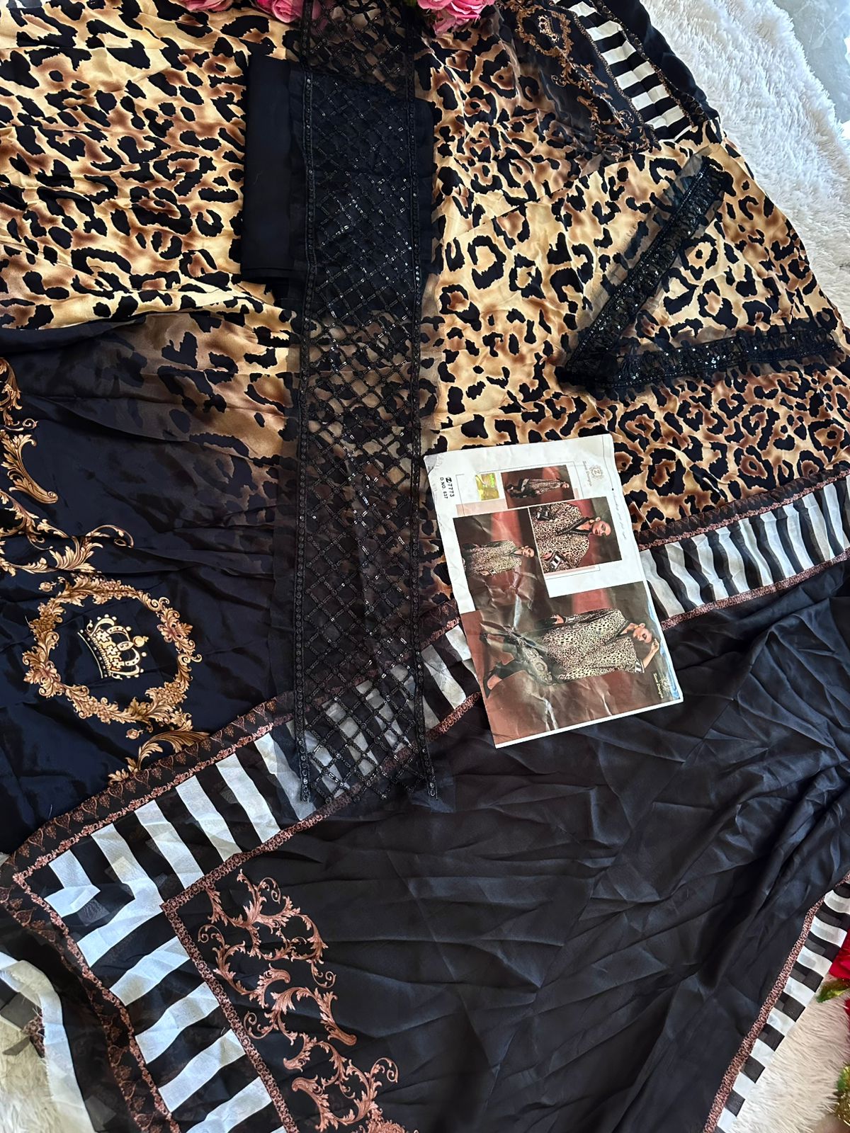 637 Ziaaz Designs Printed Pakistani Salwar Suits