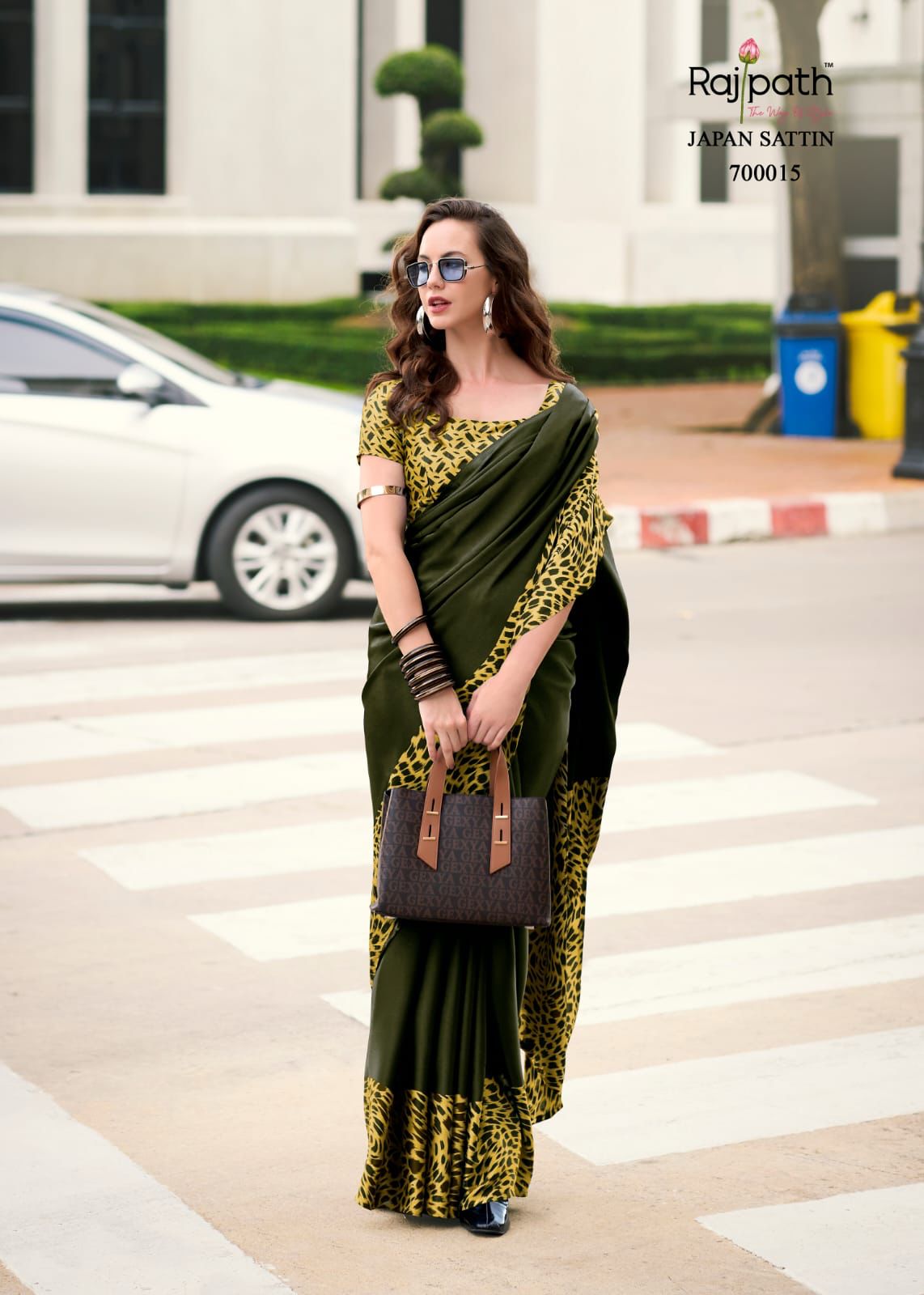 700015 Rare Rabbit Rajpath Japan Sattin Sarees