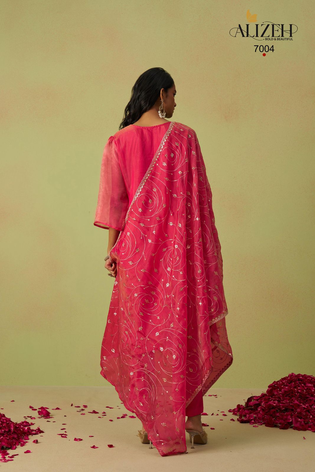 7004 Gulaabo Alizeh Shimmer Unstitched Suits