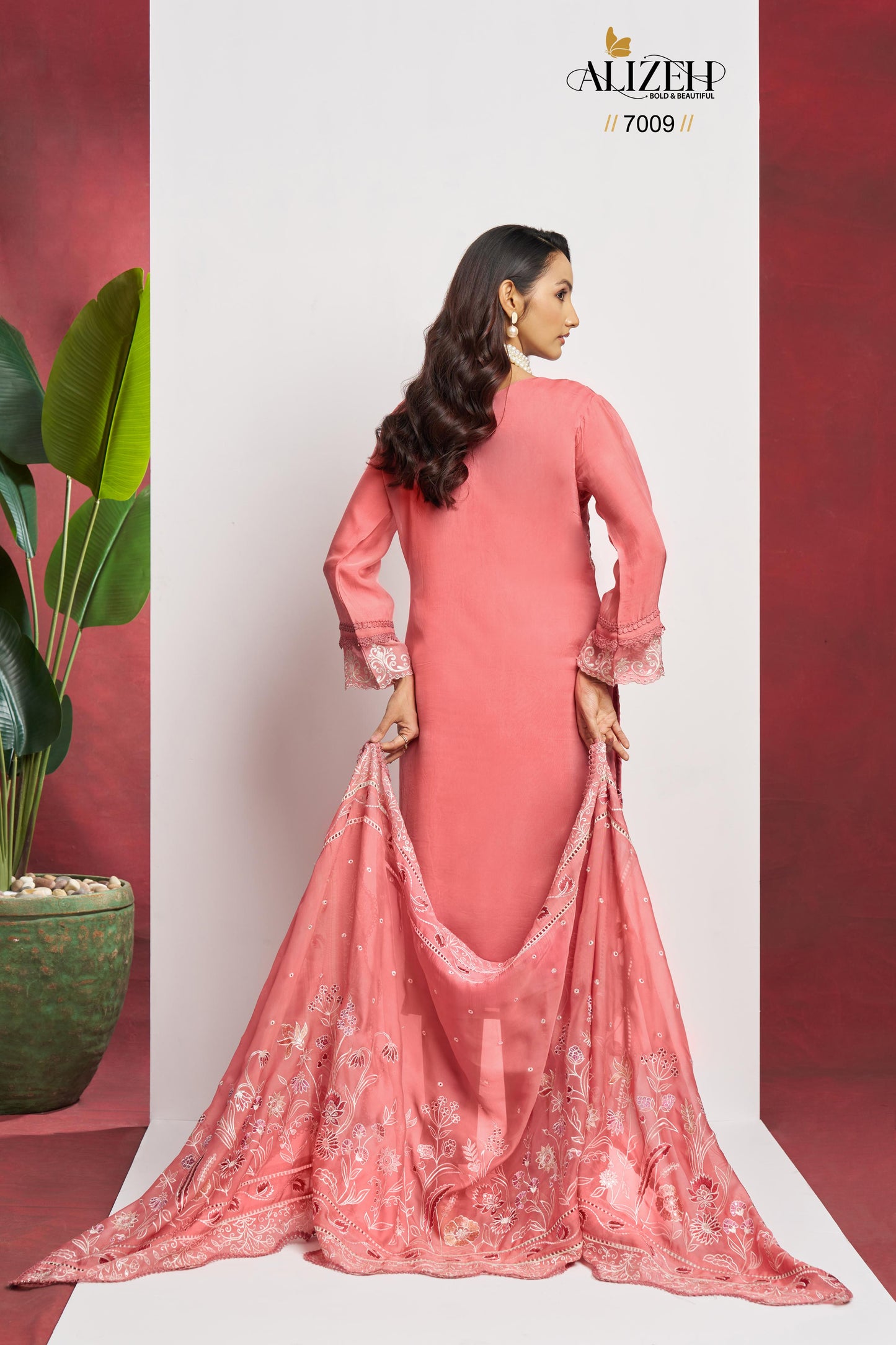 7009 Saadgi Alizeh Embroidery Unstitched Suits