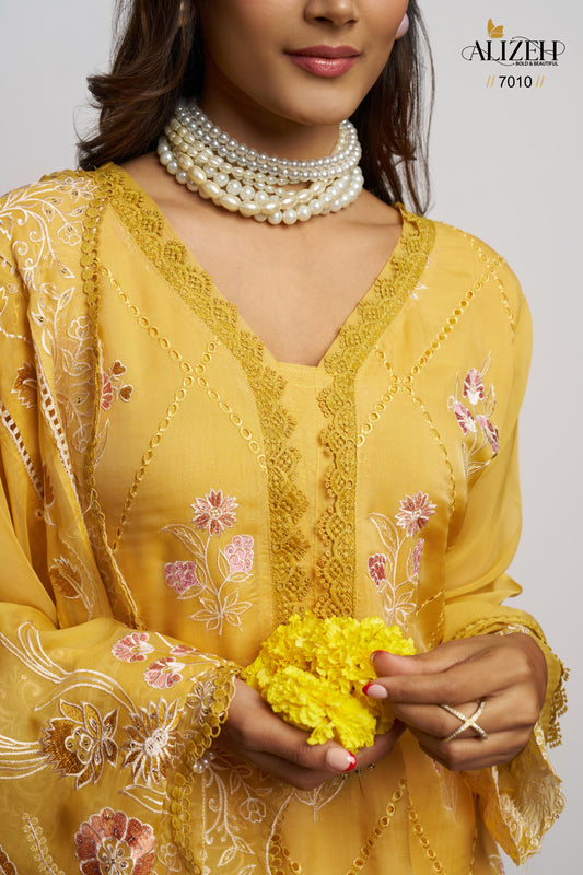 7010 Saadgi Alizeh Embroidery Unstitched Suits