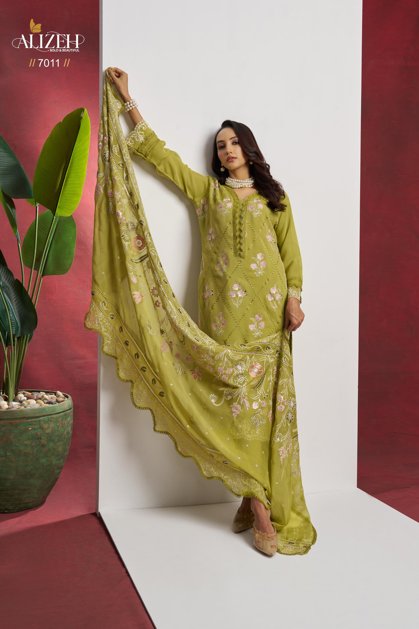 7011 Saadgi Alizeh Embroidery Unstitched Suits