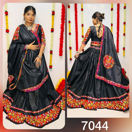 7044 Rajwadi Vol 7 Navratri Garba Gamthi Work Chaniya Choli