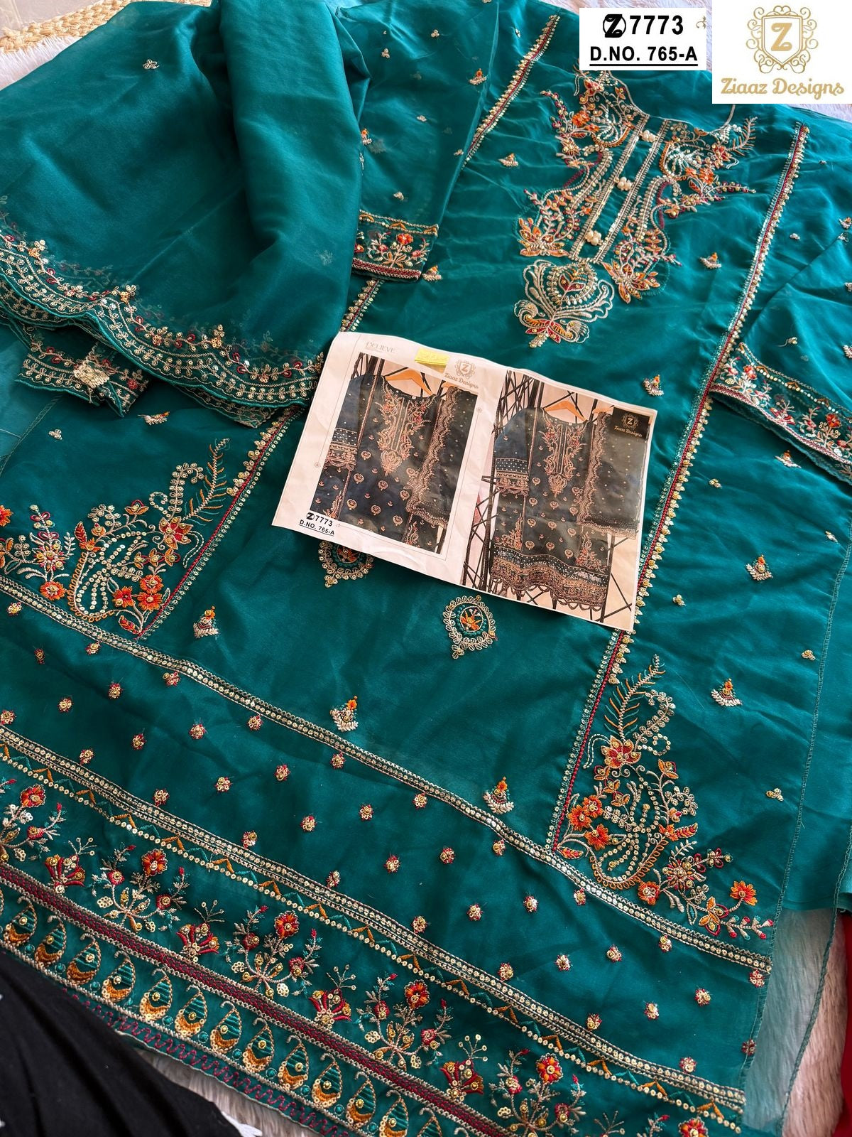 765A Ziaaz Designs Embroidery Pakistani Salwar Suits