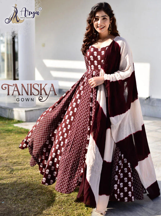Taniska Adm Gown Dupatta Set