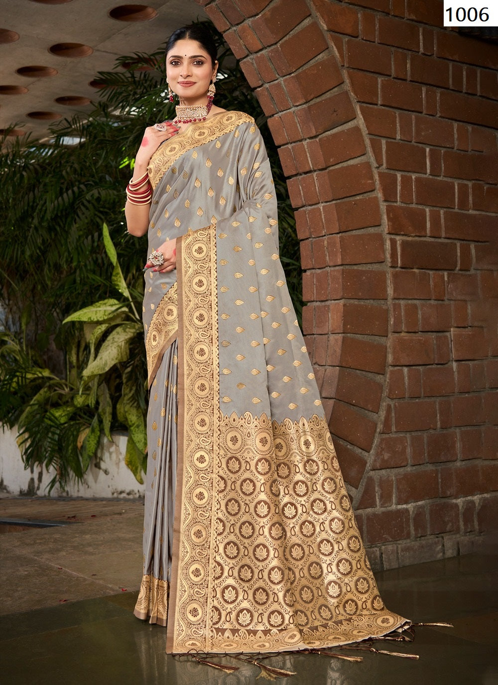 1006 Vrinda Bunawat Sarees