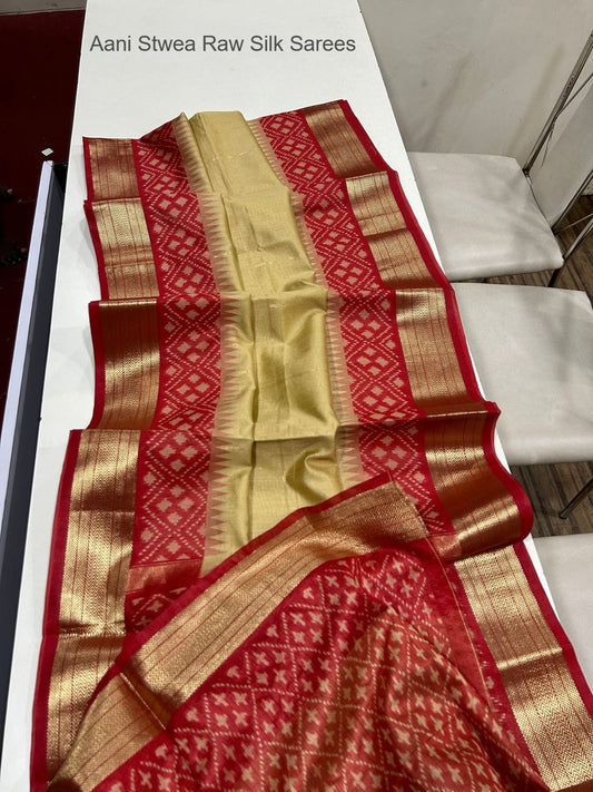 Aani Stwea Raw Silk Sarees