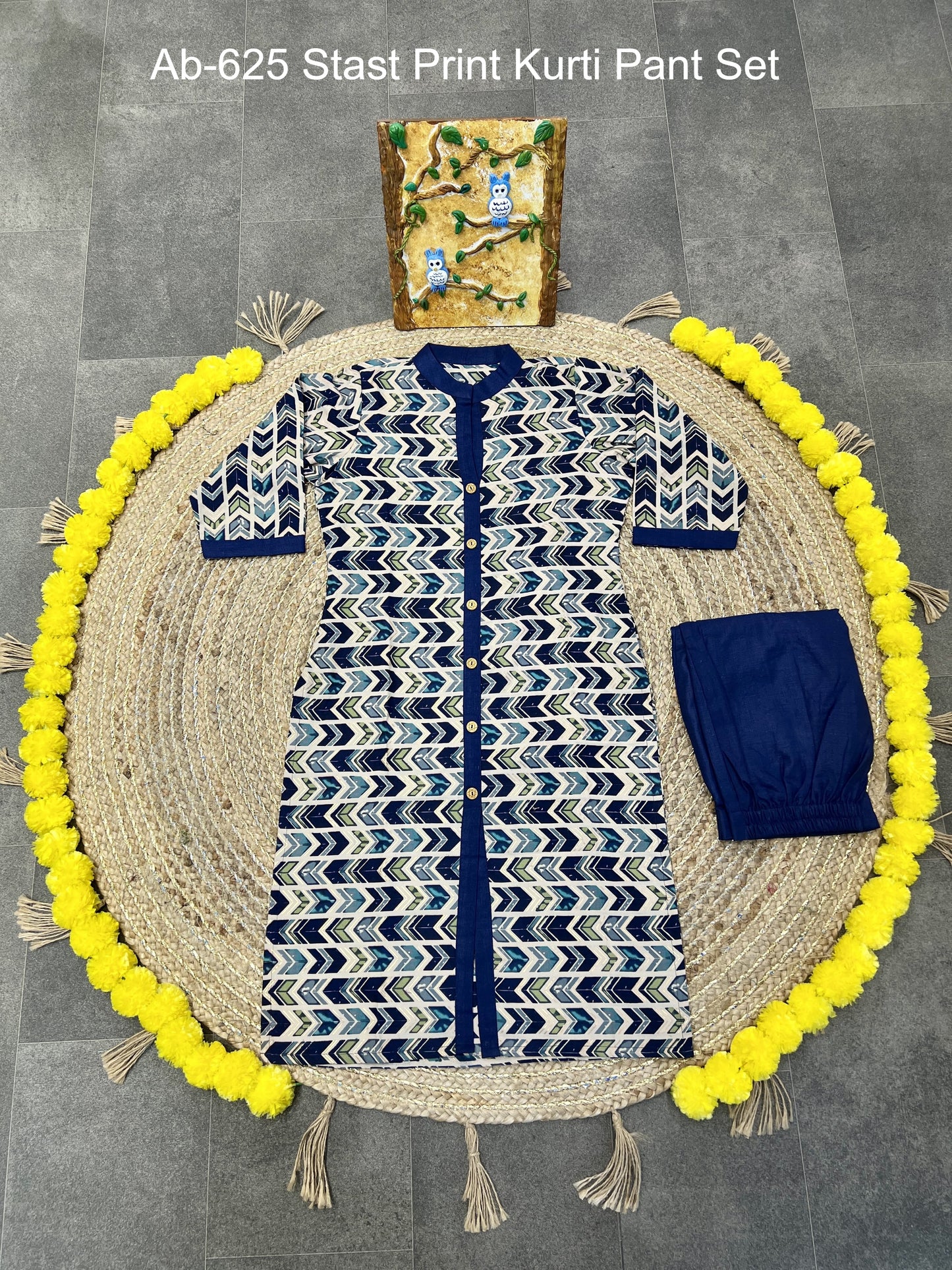 Ab-625 Stast Print Kurti Pant Set