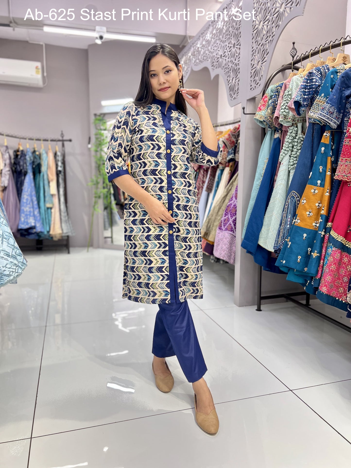 Ab-625 Stast Print Kurti Pant Set