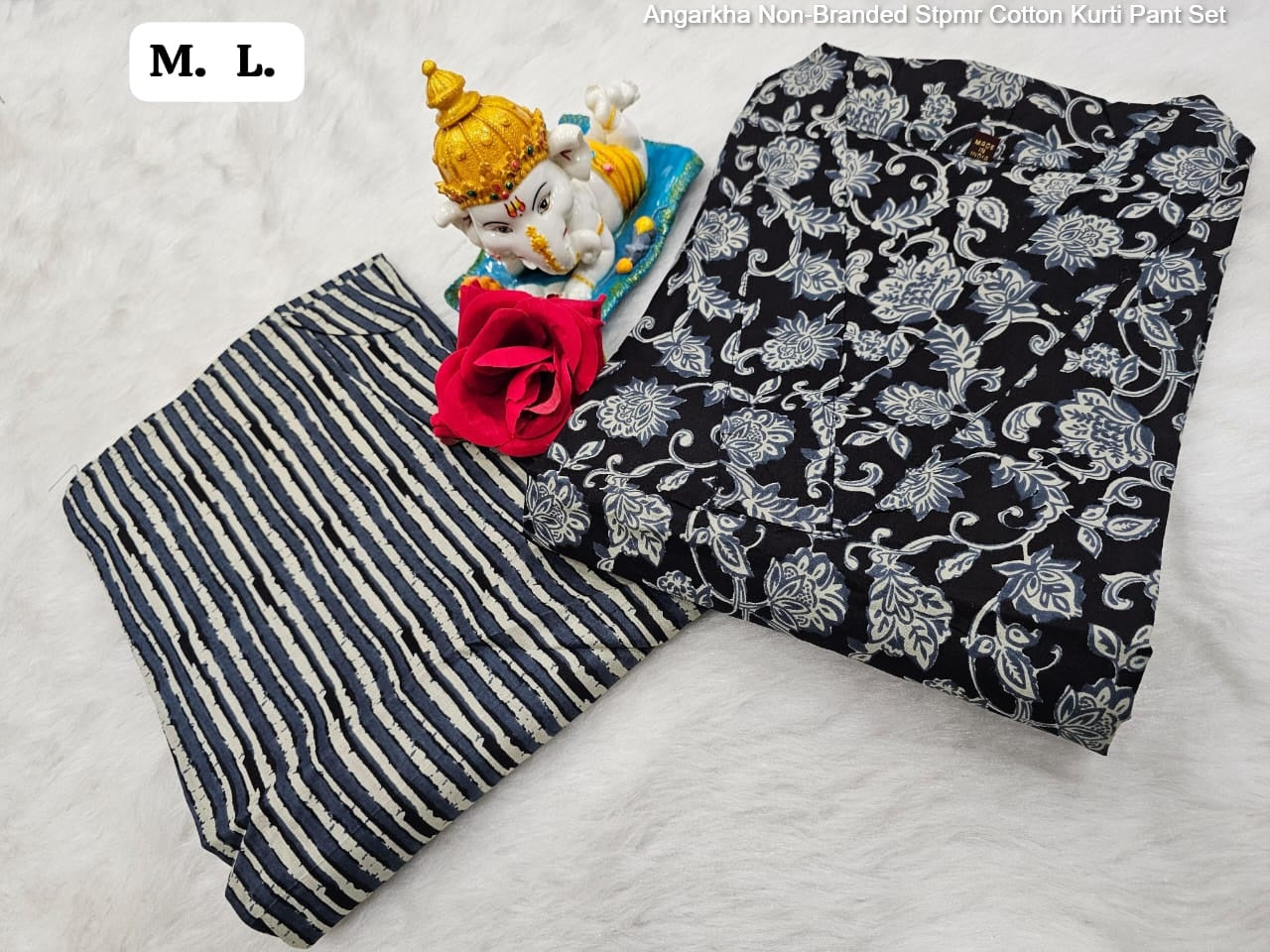 Angarkha Non-Branded Stpmr Cotton Kurti Pant Set