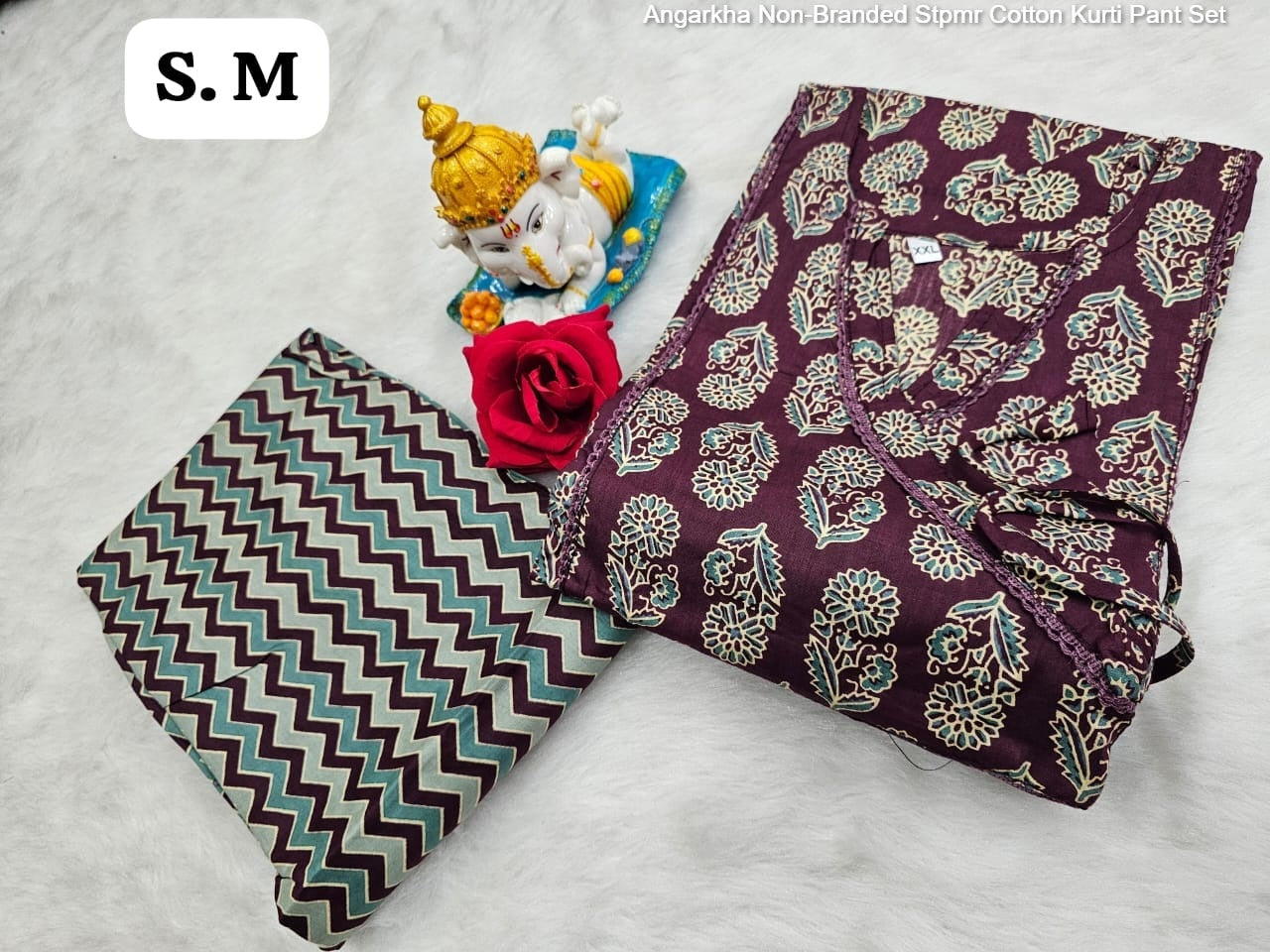 Angarkha Non-Branded Stpmr Cotton Kurti Pant Set