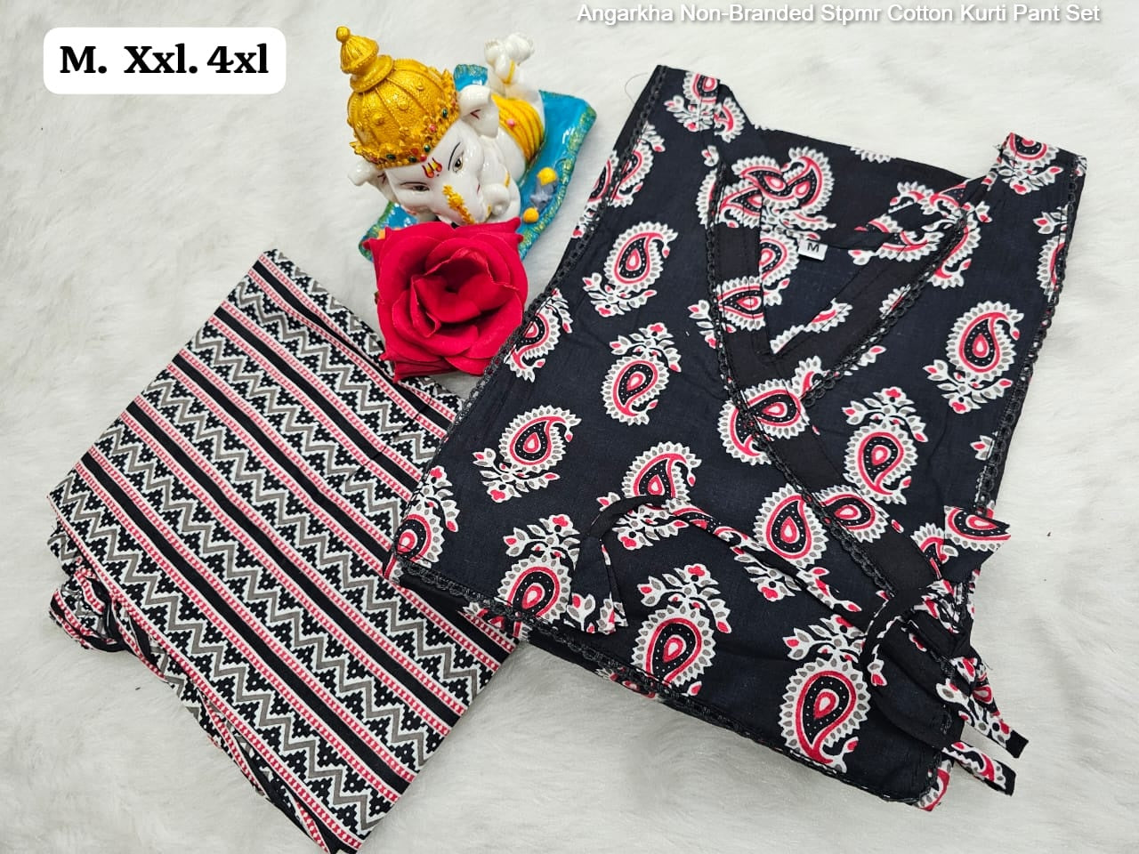 Angarkha Non-Branded Stpmr Cotton Kurti Pant Set