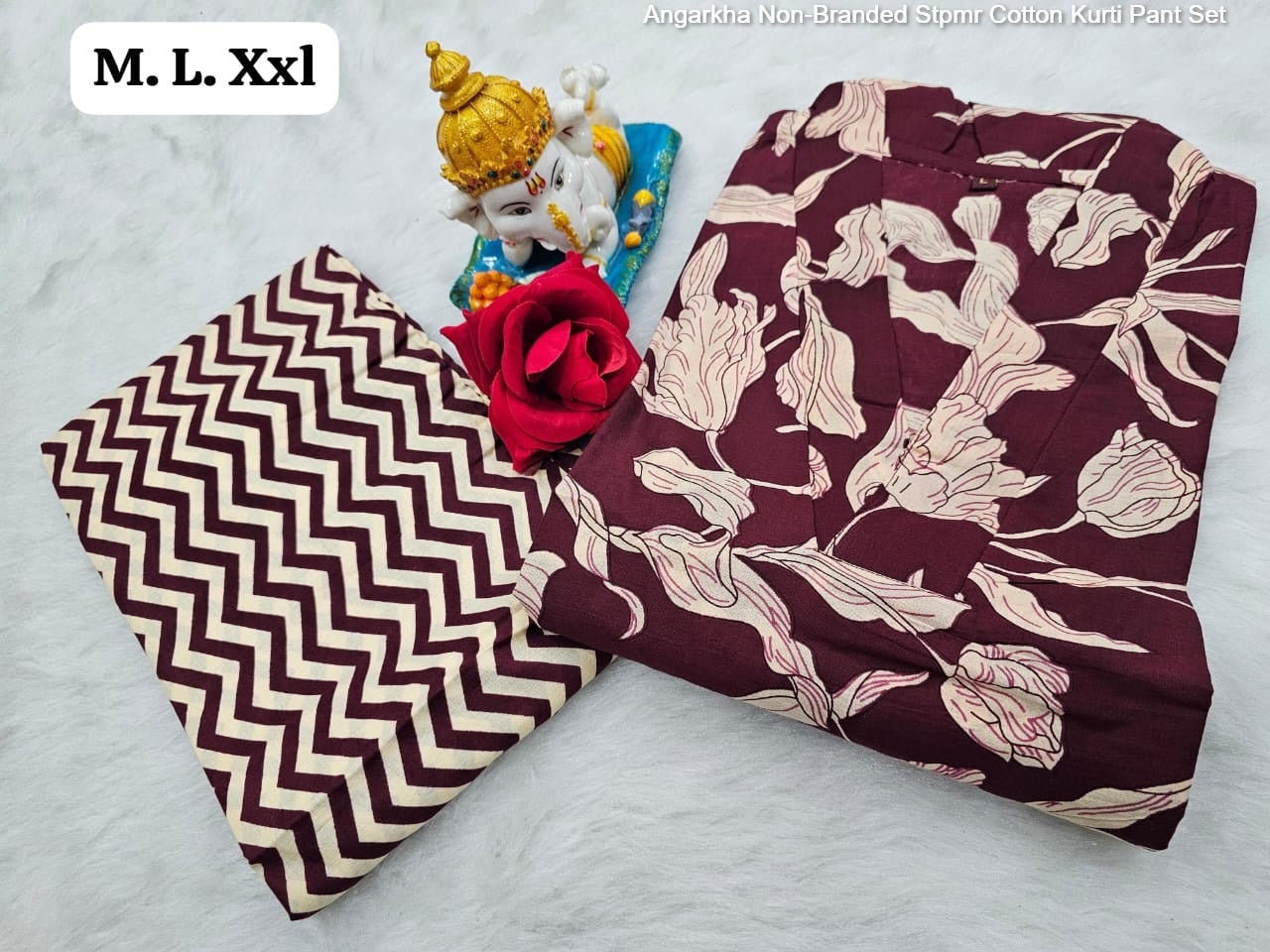 Angarkha Non-Branded Stpmr Cotton Kurti Pant Set