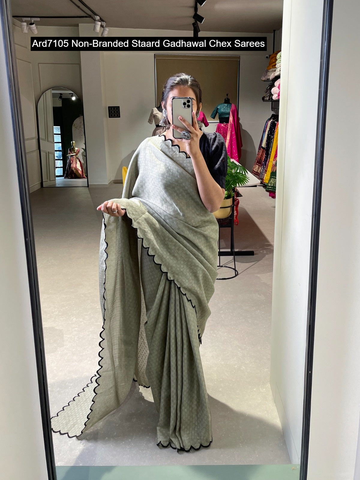 Ard7105 Non-Branded Staard Gadhawal Chex Sarees