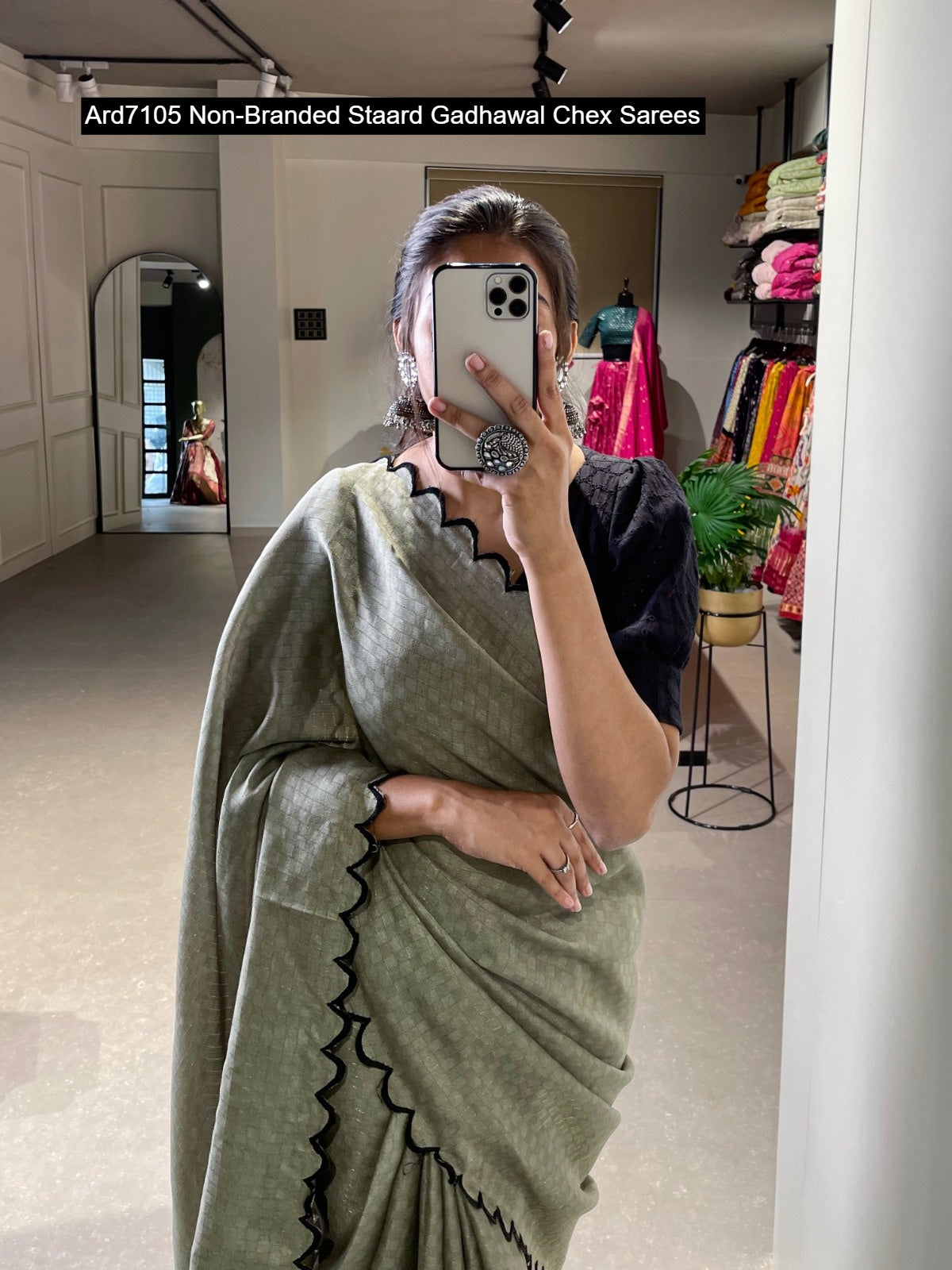 Ard7105 Non-Branded Staard Gadhawal Chex Sarees